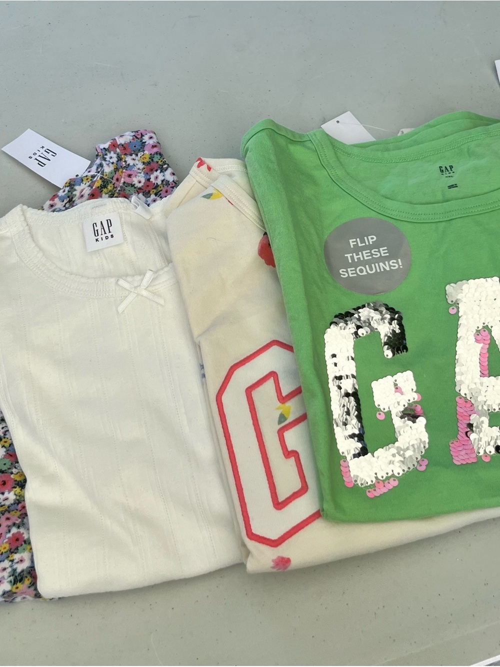GAP Green Flip-Sequin Logo Short Sleeve Tee 4 shirts included 3 new with tags 1